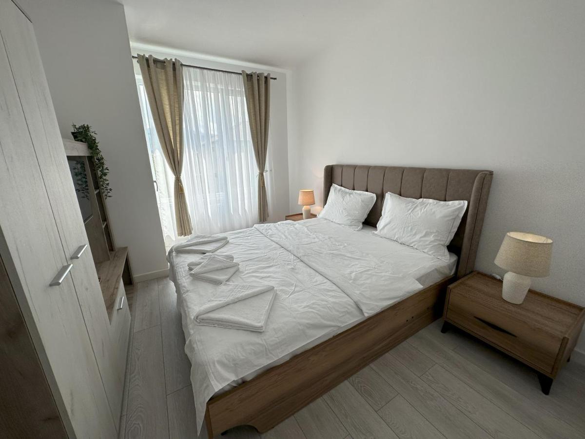 Elisio - Maple House Apartment Ghimbav Bagian luar foto